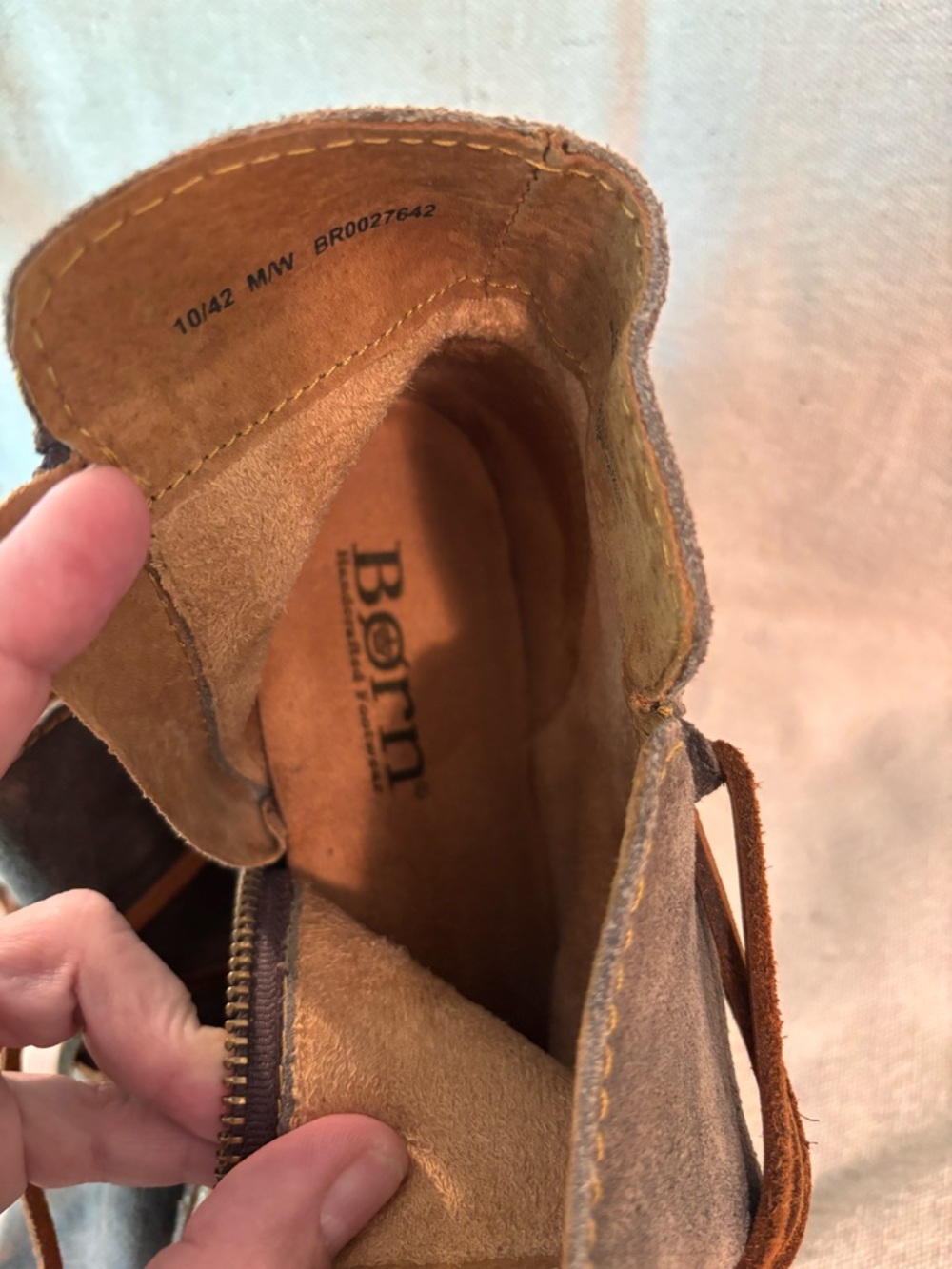 Born EUC Calyn distressed leather ankle boots - Picture 11 of 13